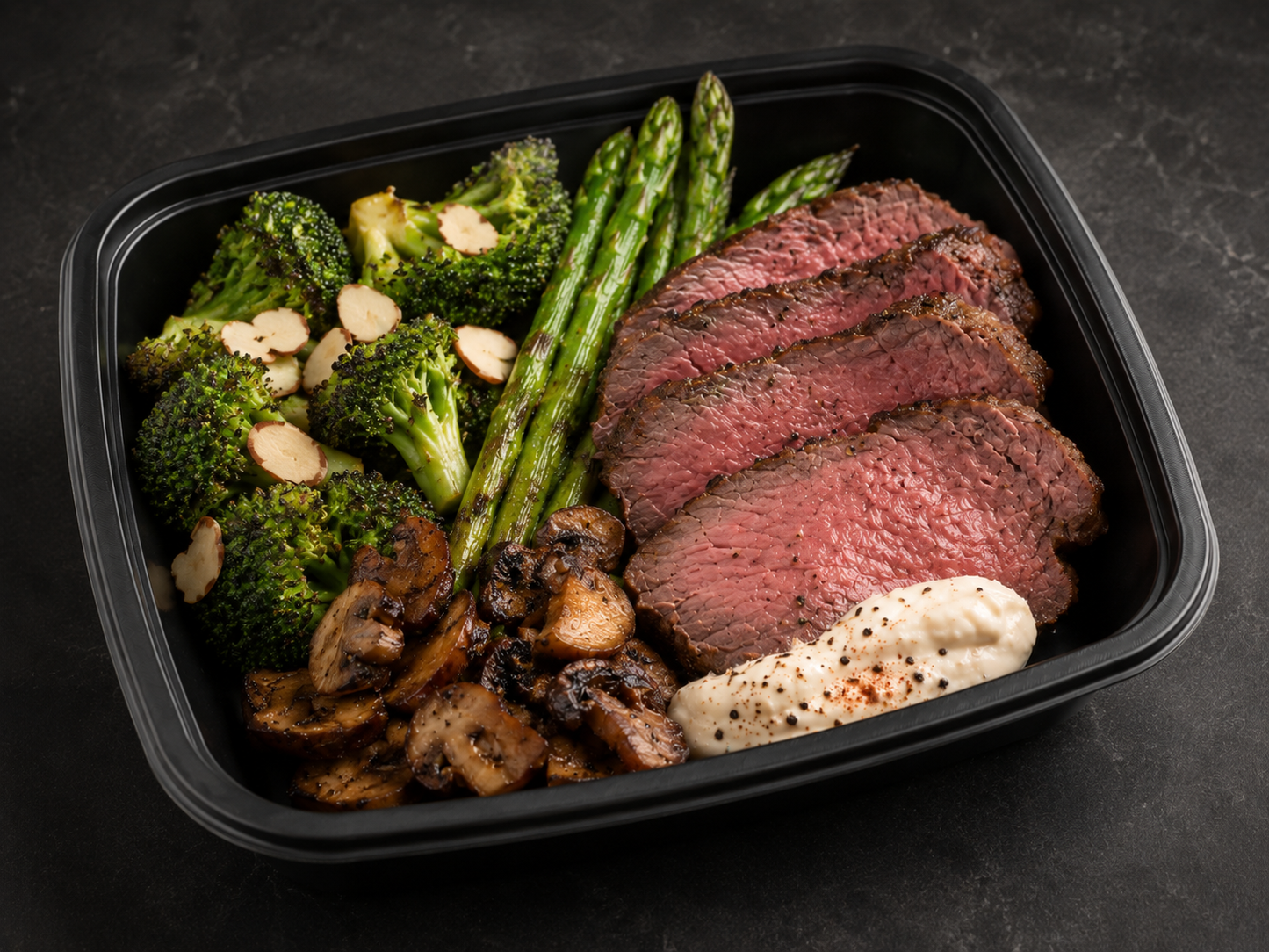 Seared Roast Beef with Horseradish Cream